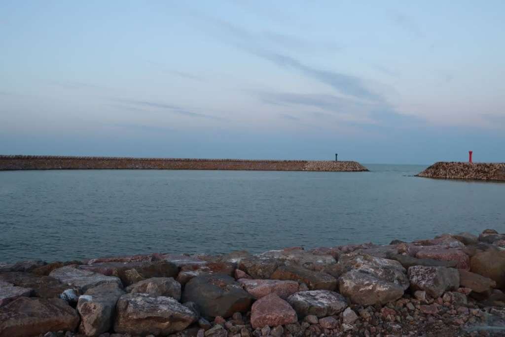 بازدید وزیر میراث فرهنگی از مجتمع بندری و گردشگری چمخاله لنگرود