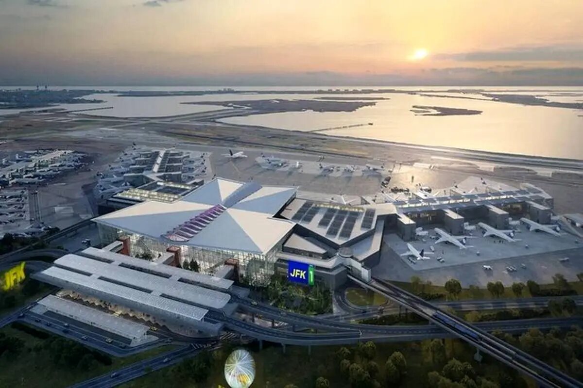 انرژی خورشیدی؛ کلید پایداری در فرودگاهها و شهرها