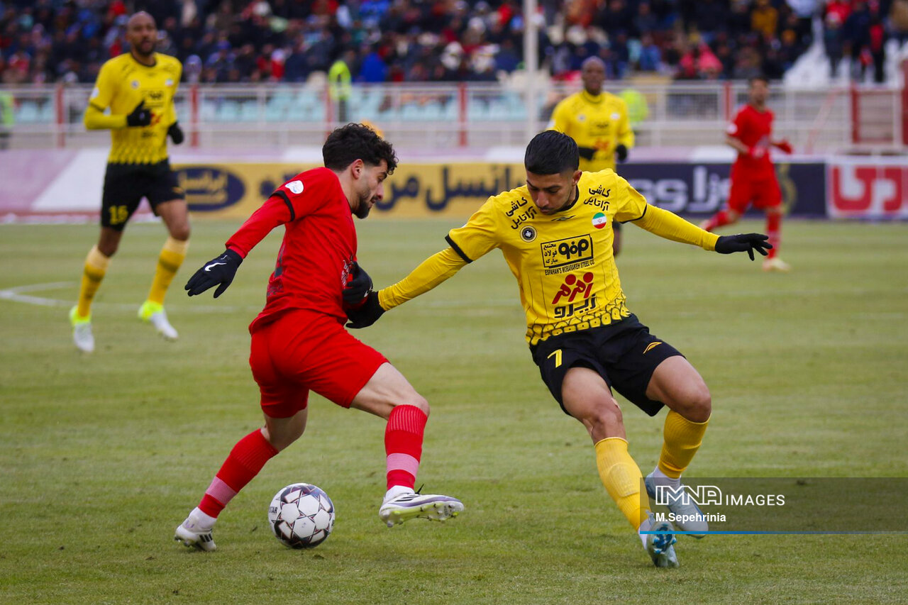 نکات مهم تقابل پرسپولیس و سپاهان/ الکلاسیکو با اعمال شاقه!