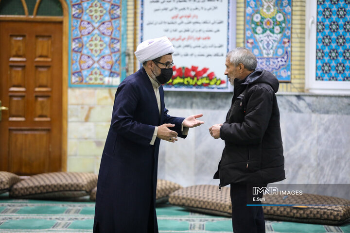 غبارروبی مساجد در آستانه ماه مبارک رمضان