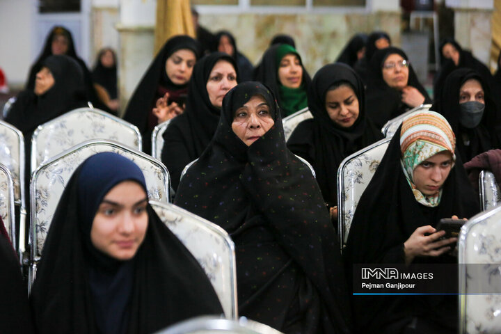 آیین رونمایی از نمادهای نوری مساجد اصفهان