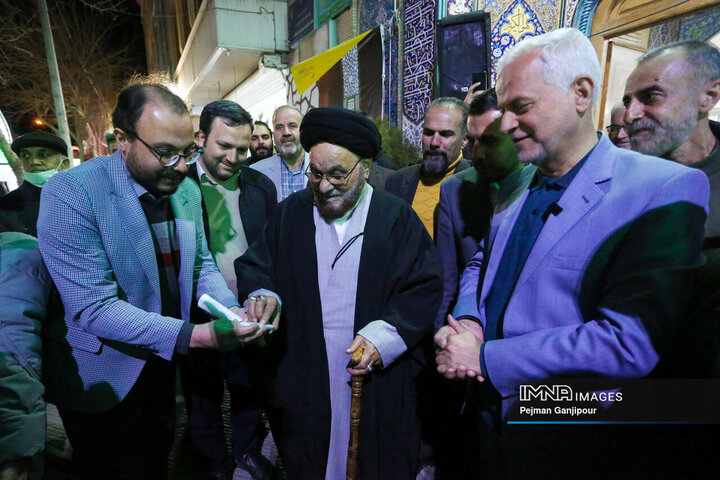 آیین رونمایی از نمادهای نوری مساجد اصفهان