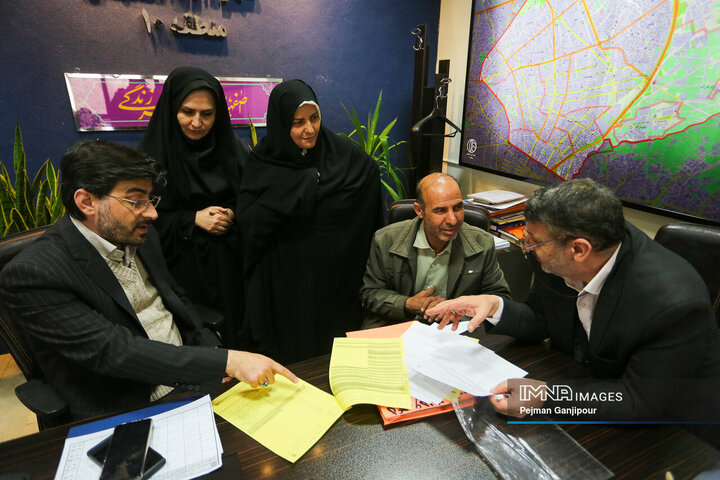 کمیته نظارتی شورای شهر اصفهان در منطقه 10 شهرداری