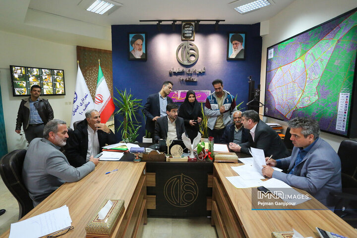 کمیته نظارتی شورای شهر اصفهان در منطقه 10 شهرداری