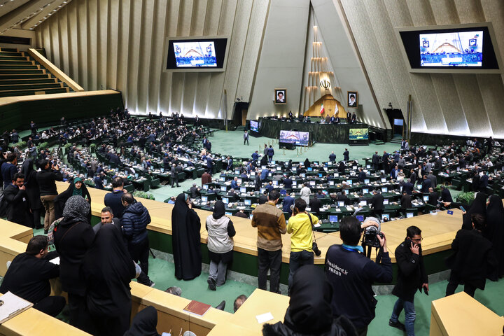 طرح الحاق برخی مواد به مقررات مالی دولت(۴) به صورت عادی بررسی میشود