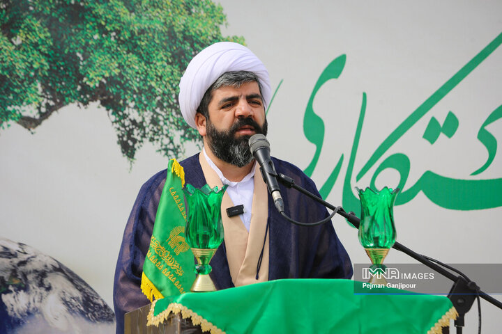 ویژه برنامه درختکاری «نهال ایثار»