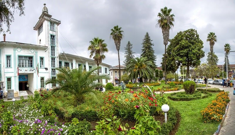 عمارت شهرداری از جاهای دیدنی رودسر