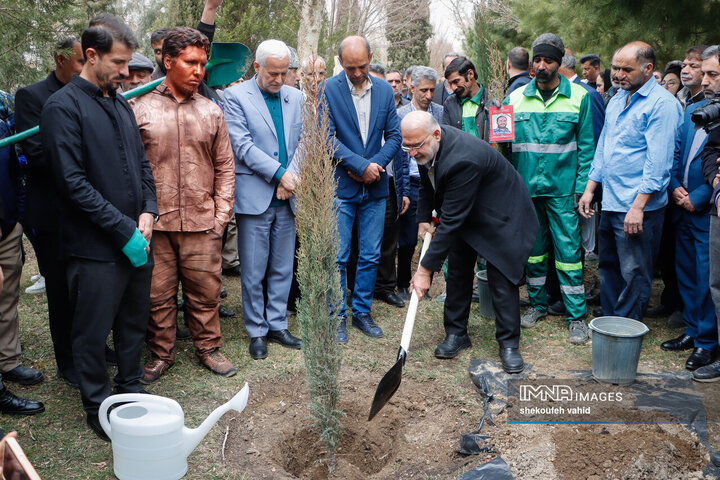 آیین احیا و ترویج سنت حسنه درختکاری در اصفهان