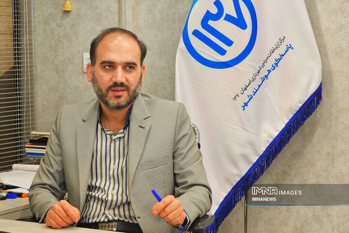 ترافیک مقابل مدارس با گزارش شهروندان به ۱۳۷ کاهش می‌یابد