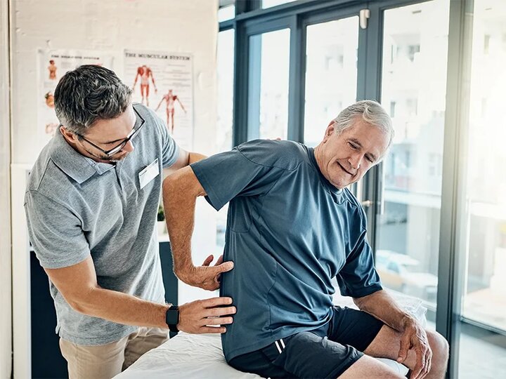 بهترین فیزیوتراپی در منزل با کلینیکت! (راحتی و درمان حرفه‌ای در خانه)