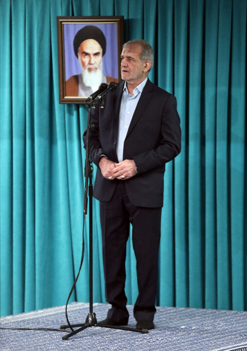 دیدار مسئولان و کارگزاران نظام با رهبر انقلاب