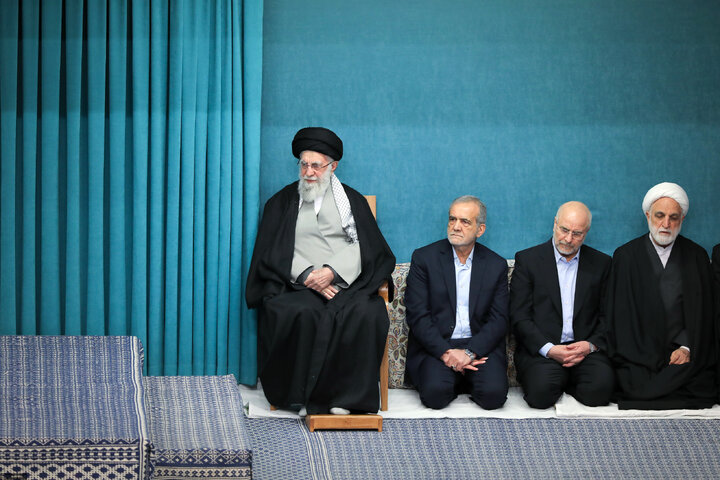 دیدار مسئولان و کارگزاران نظام با رهبر انقلاب