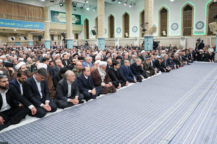 دیدار مسئولان و کارگزاران نظام با رهبر انقلاب