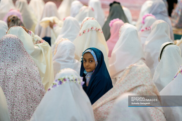 جشن روزه اولی‌ها در حرم مطهر حضرت شاهچراغ(ع)