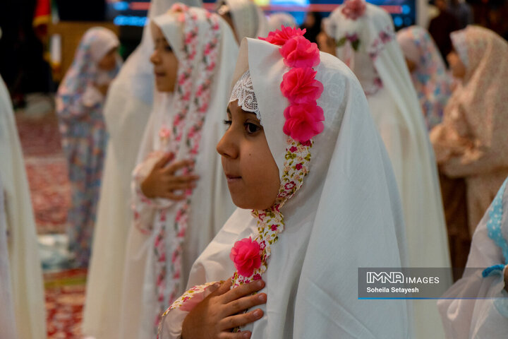 جشن روزه اولی‌ها در حرم مطهر حضرت شاهچراغ(ع)