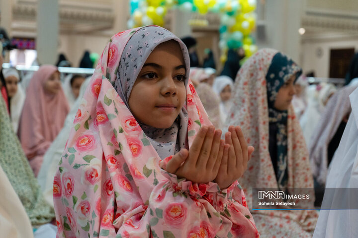 جشن روزه اولی‌ها در حرم مطهر حضرت شاهچراغ(ع)