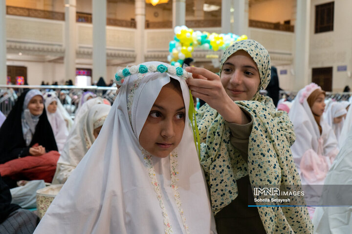 جشن روزه اولی‌ها در حرم مطهر حضرت شاهچراغ(ع)