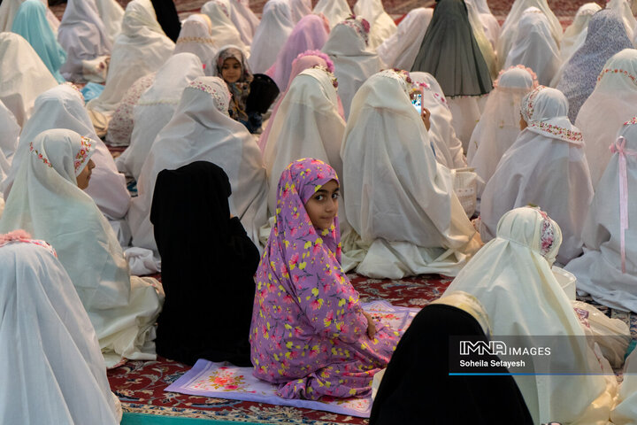 جشن روزه اولی‌ها در حرم مطهر حضرت شاهچراغ(ع)