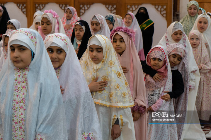 جشن روزه اولی‌ها در حرم مطهر حضرت شاهچراغ(ع)