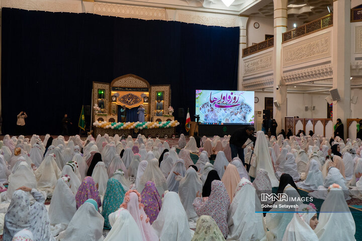 جشن روزه اولی‌ها در حرم مطهر حضرت شاهچراغ(ع)