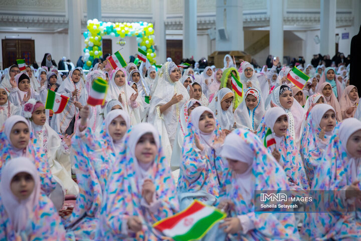 جشن روزه اولی‌ها در حرم مطهر حضرت شاهچراغ(ع)