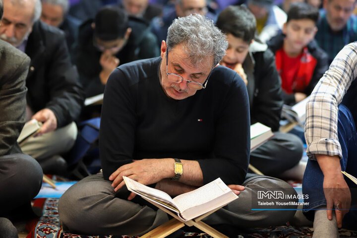 جزءخوانی قرآن کریم در همدان