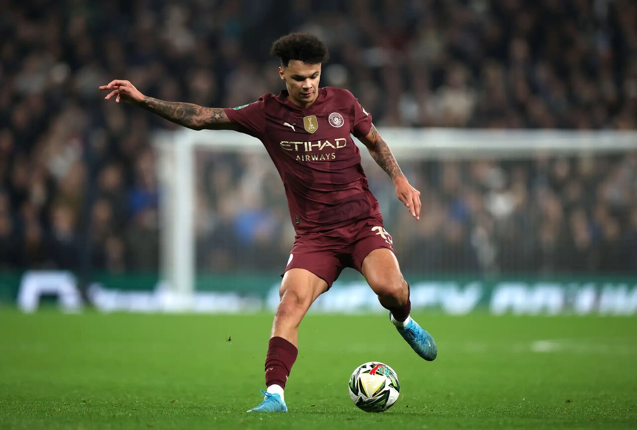 ستاره جوان گواردیولا با پیچ و مهرههای نیمکت سرگرم است!