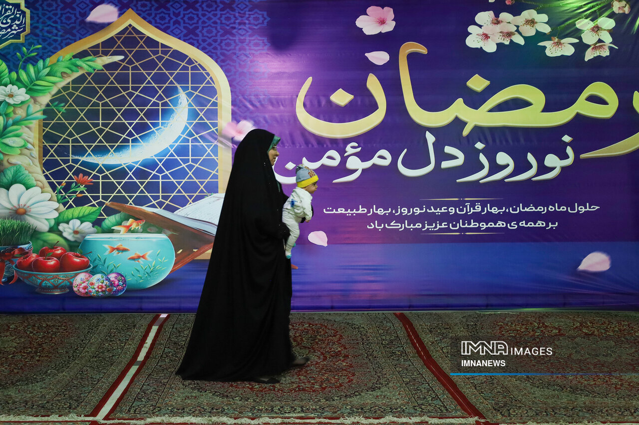 عبادت آنلاین در عصر جدید