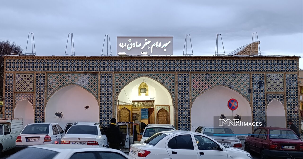 روایت یک شب رمضان در قدیمیترین مسجد شهرکرد