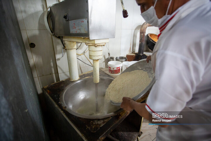 زولبیا بامیه، شیرینی ماه مهمانی خدا