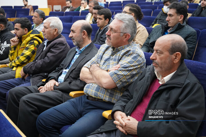 نشست آموزشی توجیهی نیروهای اطلاع رسانی ستاد اجرایی خدمات سفر شهر اصفهان