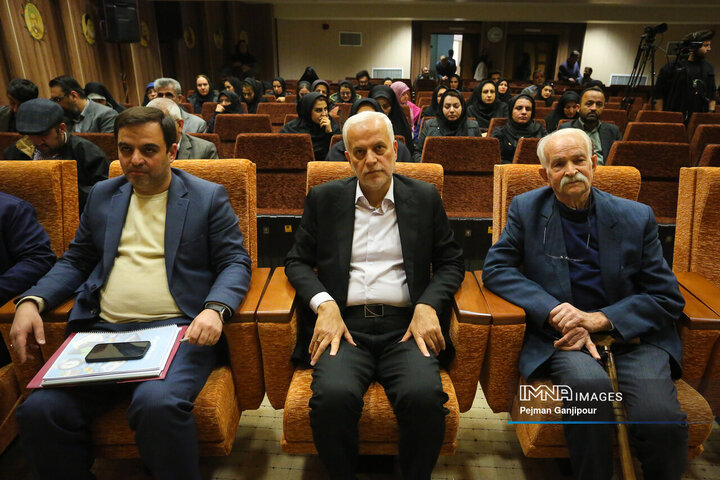 نشست خبری شهردار اصفهان