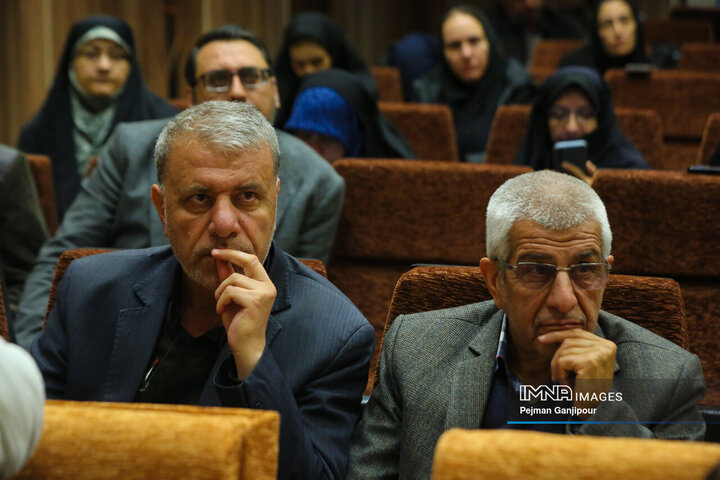 نشست خبری شهردار اصفهان