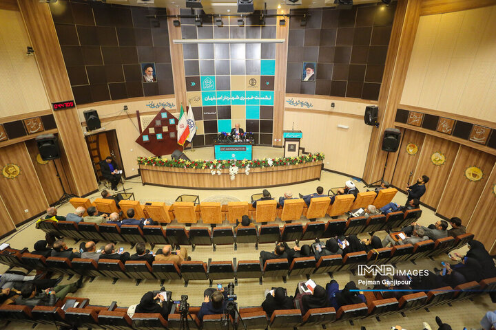 نشست خبری شهردار اصفهان
