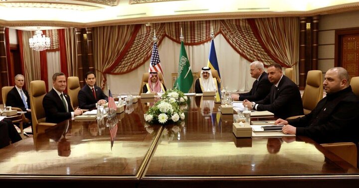 اوکراین با آتش بس ۳۰ روزه موافقت کرد/ توپ در زمین روسیه است