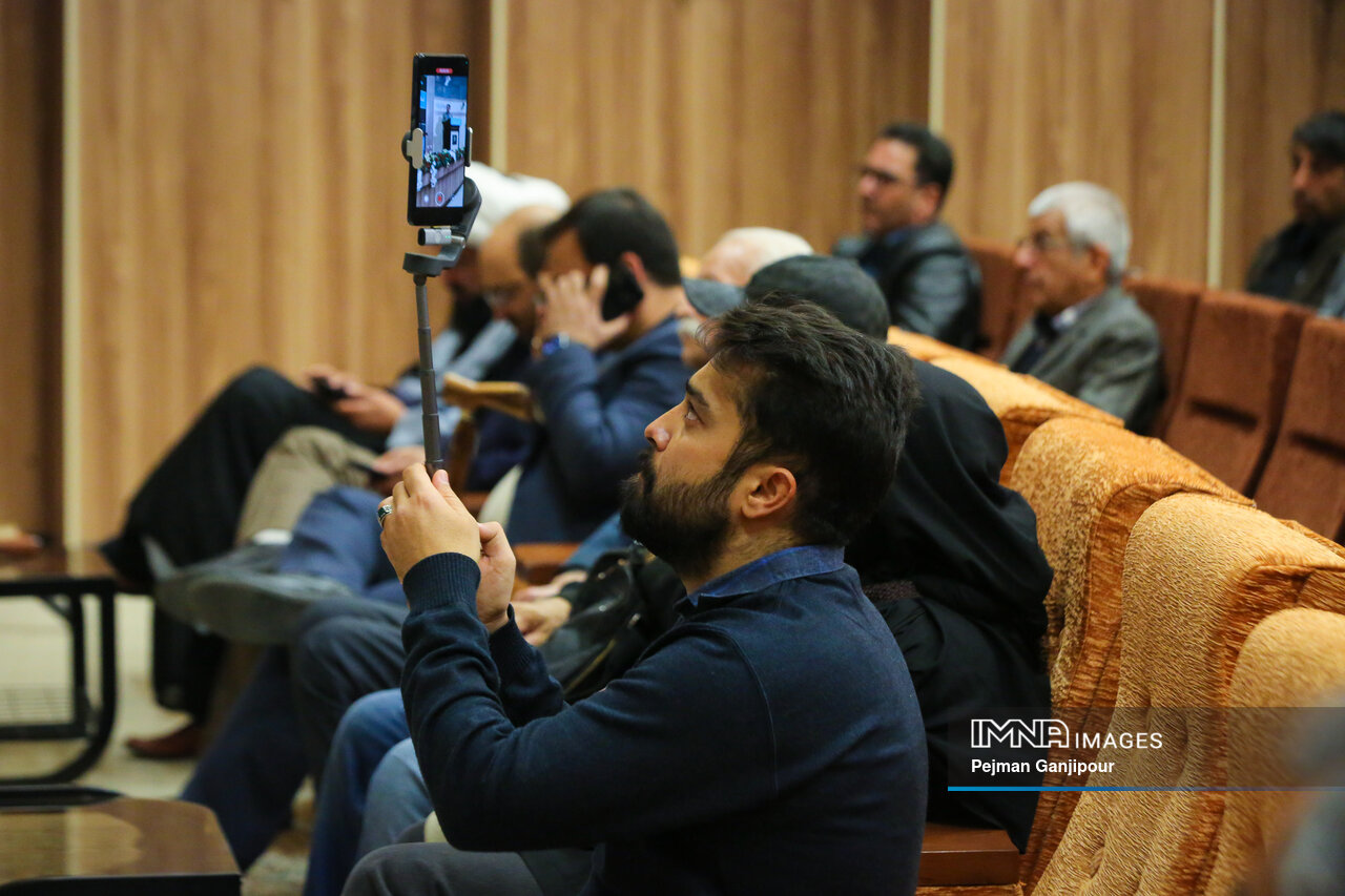 رسانههای بومی؛ پاسداران فرهنگ یا پیامآوران توسعه؟