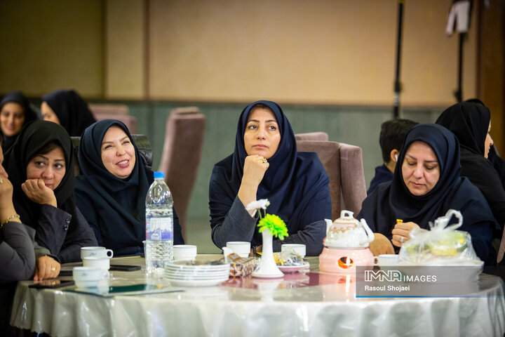 آیین تقدیر از فعالان حوزه حمل‌و‌نقل و ترافیک شهرداری اصفهان