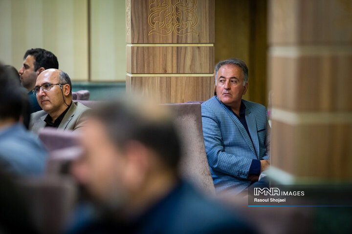 آیین تقدیر از فعالان حوزه حمل‌و‌نقل و ترافیک شهرداری اصفهان