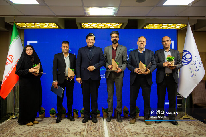 آیین تقدیر از فعالان حوزه حمل‌و‌نقل و ترافیک شهرداری اصفهان