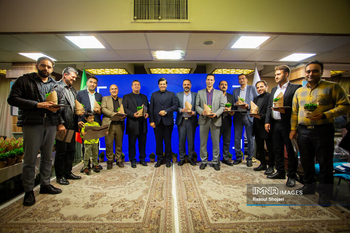 آیین تقدیر از فعالان حوزه حمل‌و‌نقل و ترافیک شهرداری اصفهان