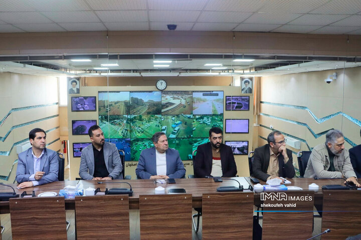 جلسه کمیته کنترل ترافیک شهر اصفهان