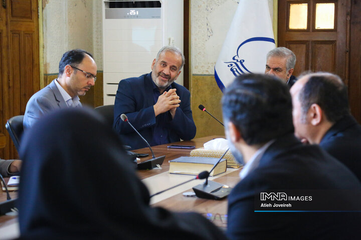 نشست هم‌اندیشی مدیریت شهری و دانشگاه اصفهان