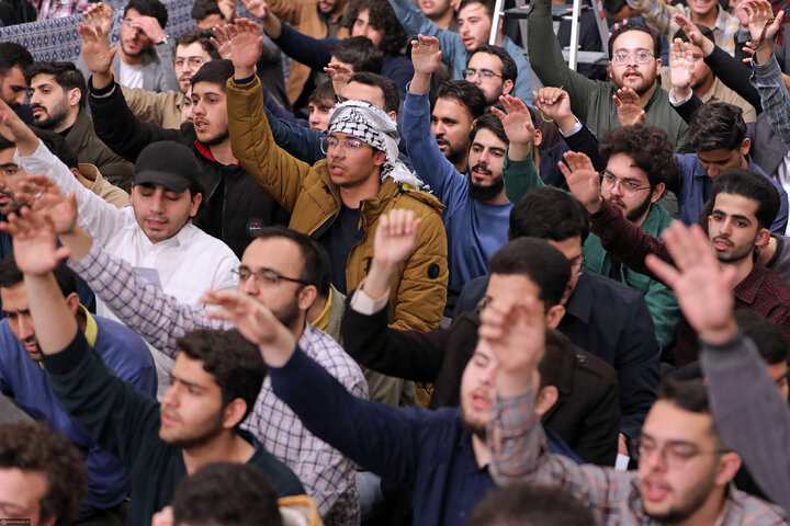 دیدار رمضانی دانشجویان با رهبر معظم انقلاب