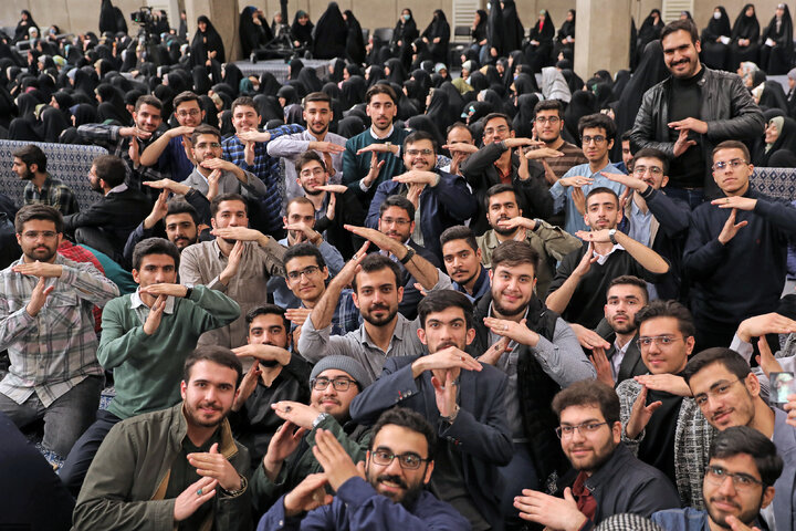 دیدار رمضانی دانشجویان با رهبر معظم انقلاب