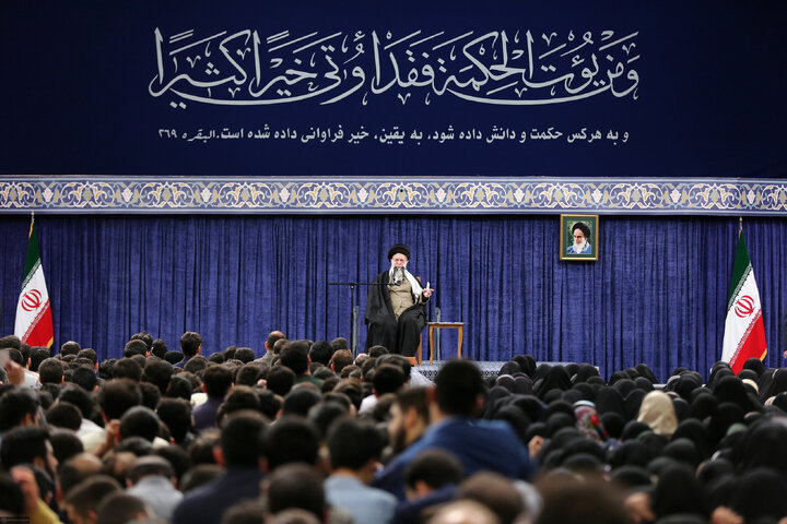 دیدار رمضانی دانشجویان با رهبر معظم انقلاب