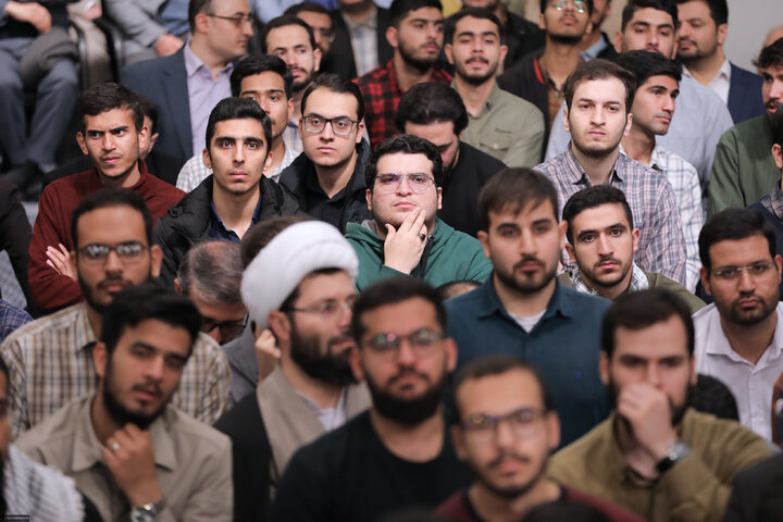 دیدار رمضانی دانشجویان با رهبر معظم انقلاب