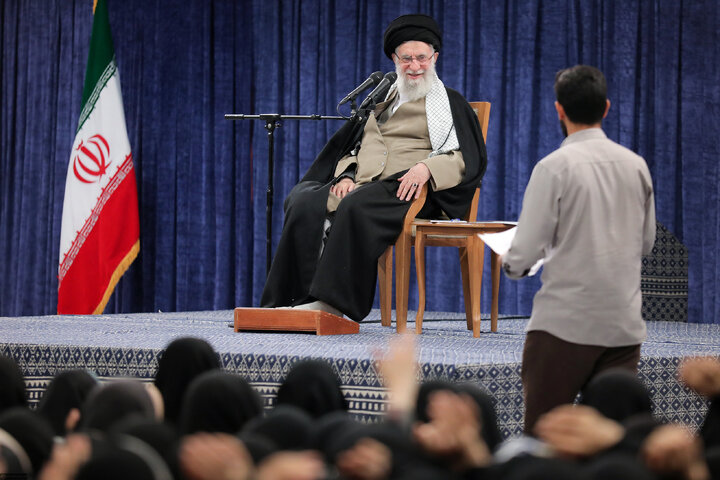 دیدار رمضانی دانشجویان با رهبر معظم انقلاب