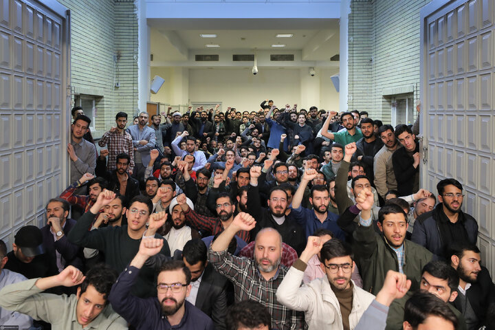 دیدار رمضانی دانشجویان با رهبر معظم انقلاب