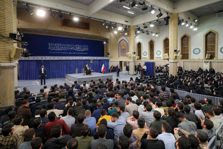 دیدار رمضانی دانشجویان با رهبر معظم انقلاب