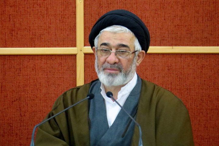 مدیران دستگاه‌های اجرایی برای ترویج فرهنگ اقامه نماز همت کنند